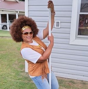 Meet your Posher, Alexis